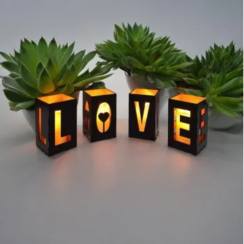Love Yazılı 4 Lü Ahşap Mumluk